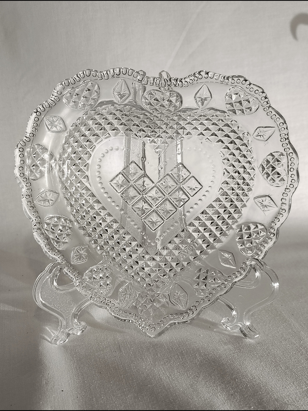1970's Vintage Avon Heart-shapped Clear Glass Soap/Jewelry Dish - 5.5"